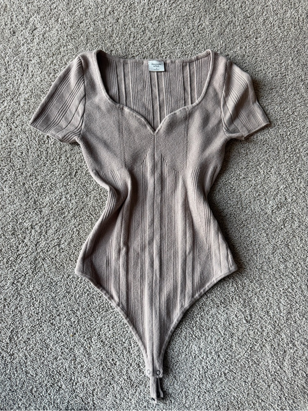 Abercrombie & Fitch Neutral Ribbed Scoop-Neck Bodysuit - Picture 2 of 6